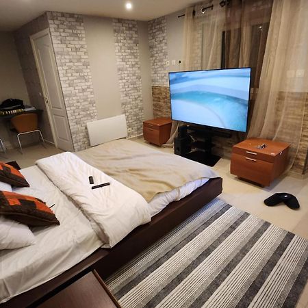 Appartement Nuit Aimable à Biot Extérieur photo